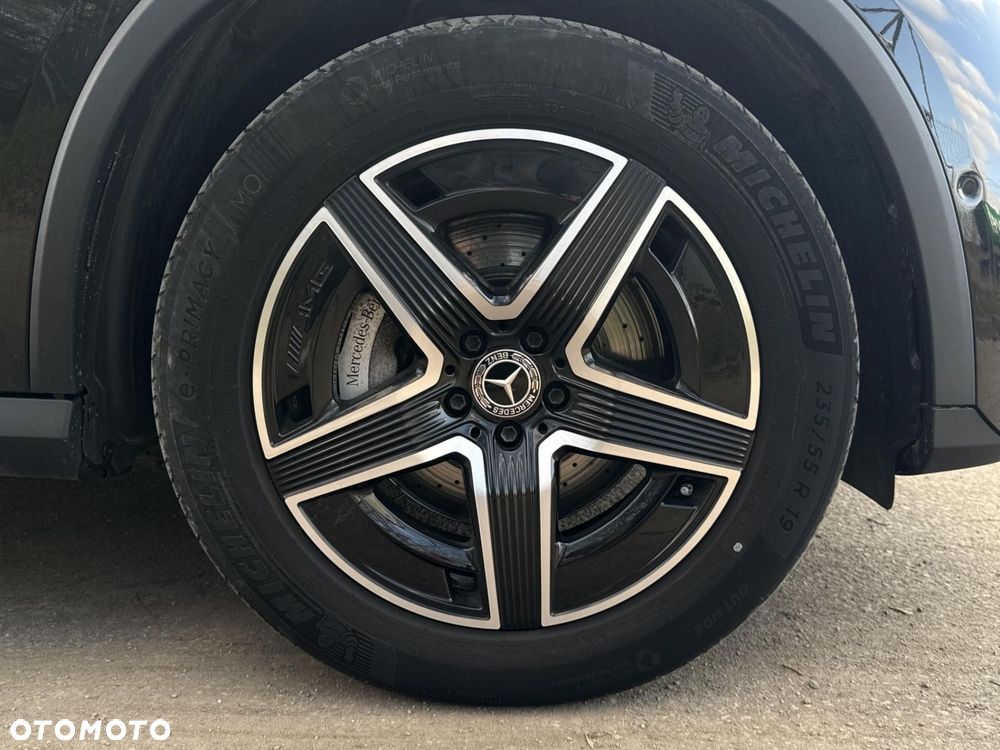 Mercedes-Benz GLC - 22
