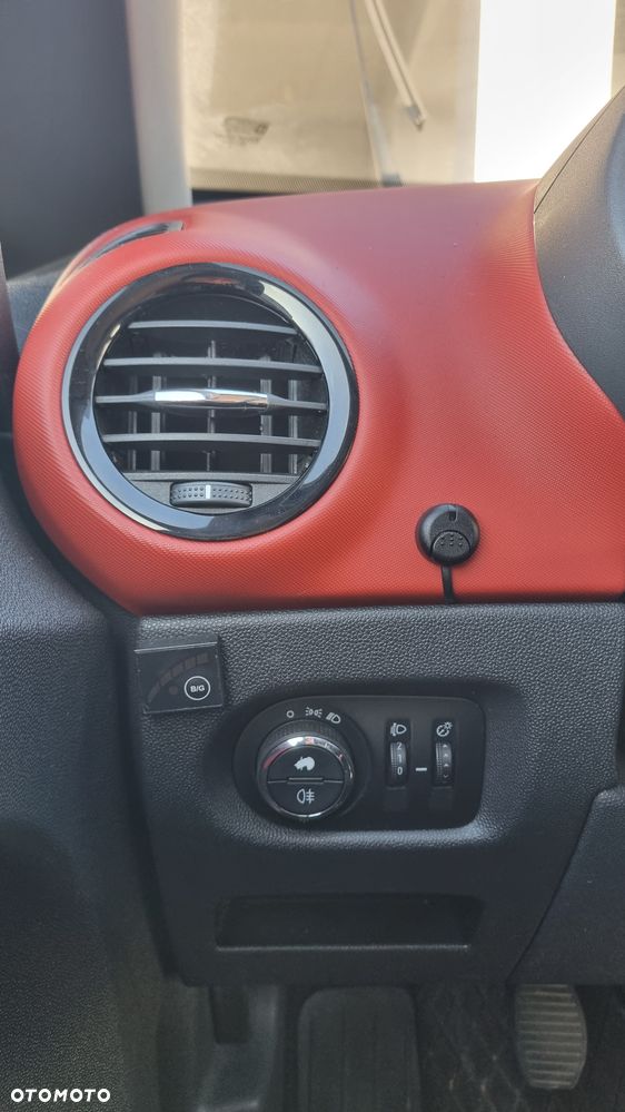 Opel Corsa 1.4 16V Enjoy - 7