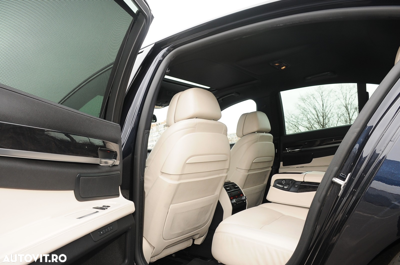 BMW Seria 7 730d xDrive Edition Exclusive - 13