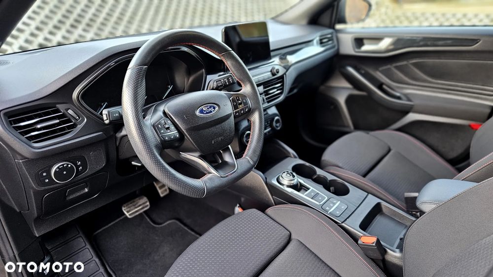 Ford Focus 1.5 EcoBoost ST-Line - 5