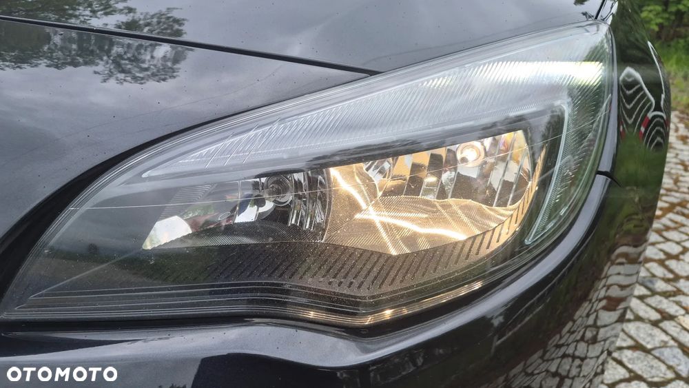 Opel Astra 1.4 T Cosmo - 12