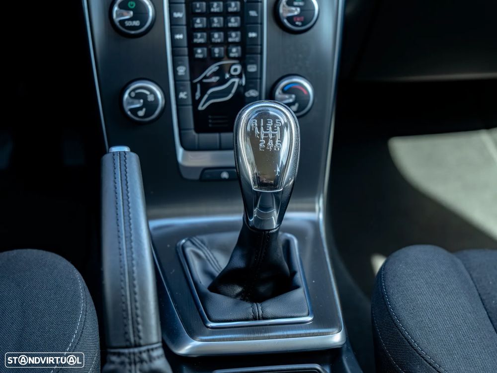 Volvo V40 1.6 D2 Kinetic - 27