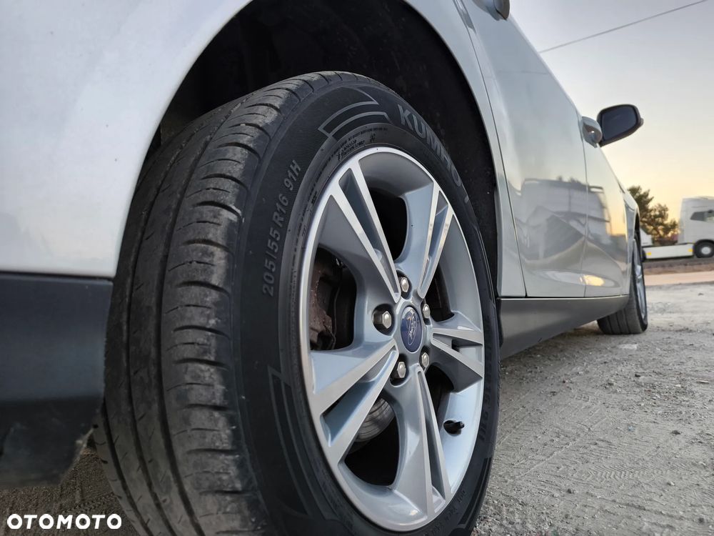 Ford Focus - 24