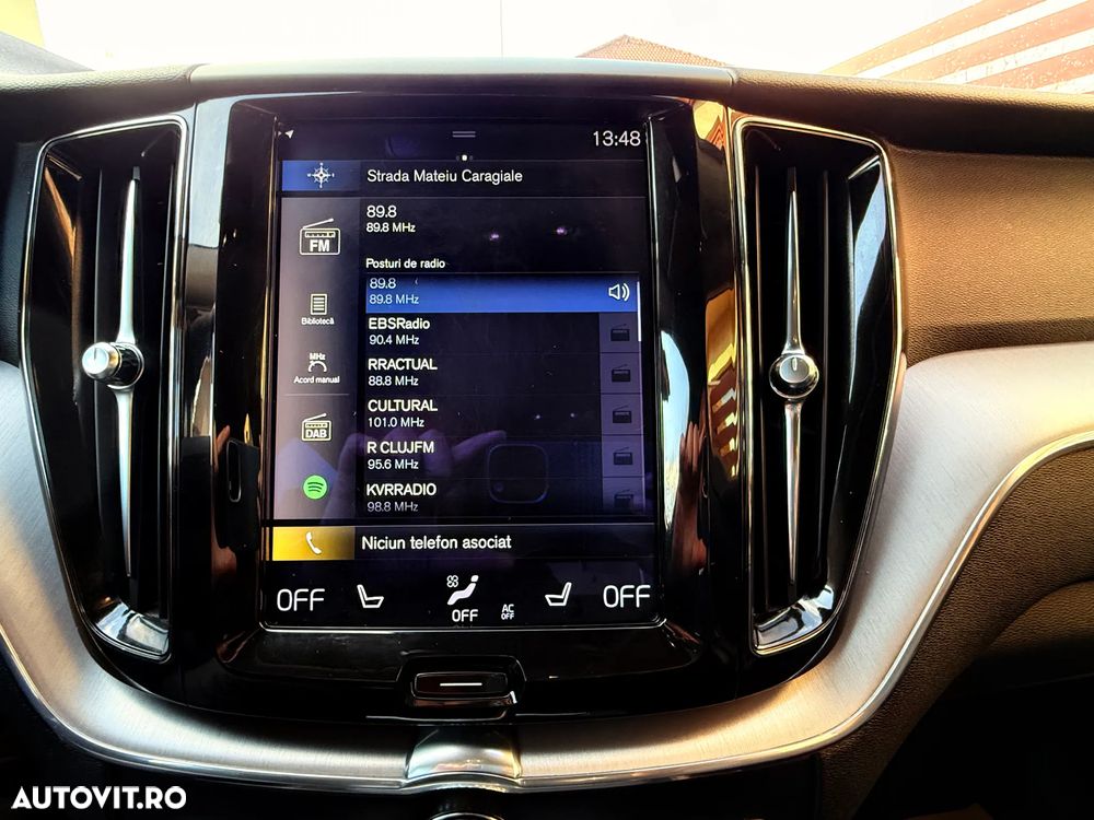 Volvo XC 60 D3 Momentum Pro - 10