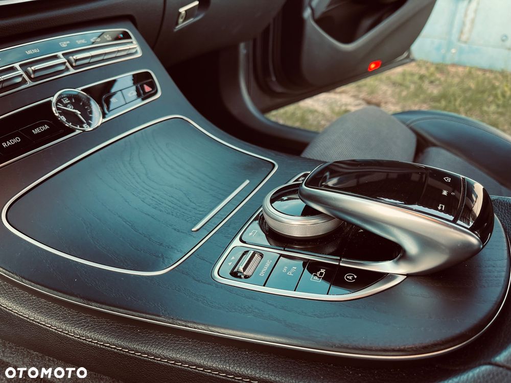 Mercedes-Benz Klasa E 220 d Business Edition 9G-TRONIC - 24