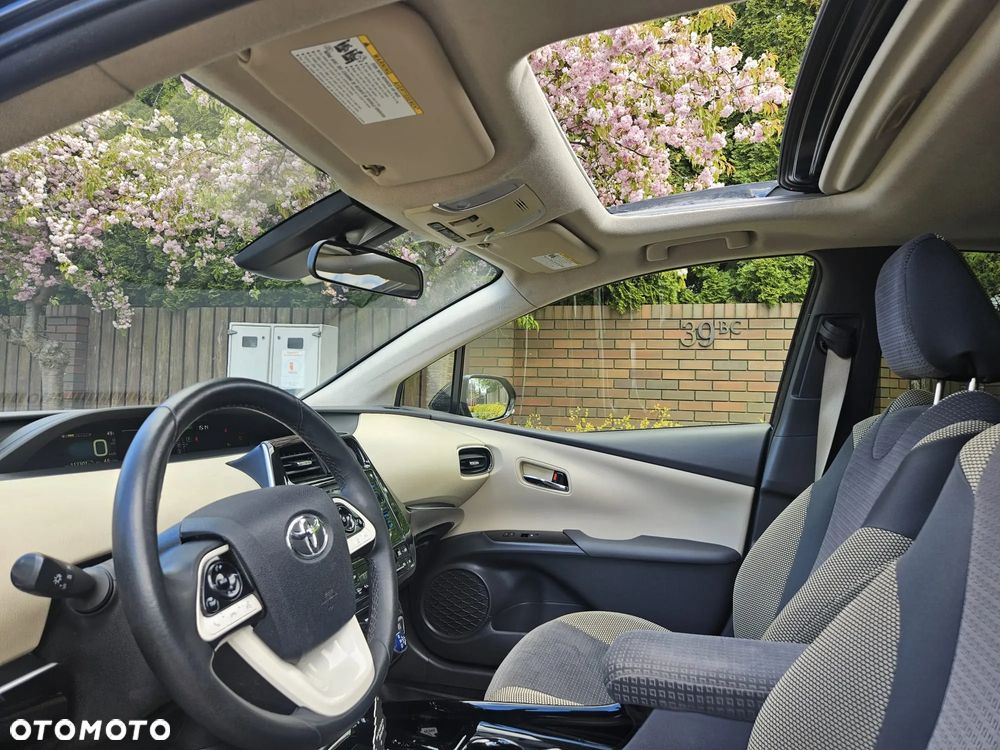 Toyota Prius Hybrid Comfort - 6