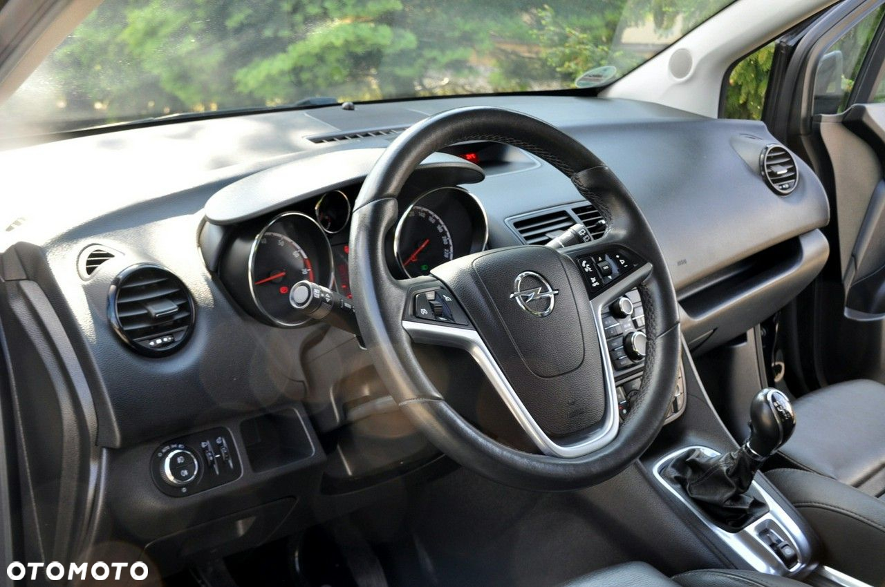 Opel Meriva - 22