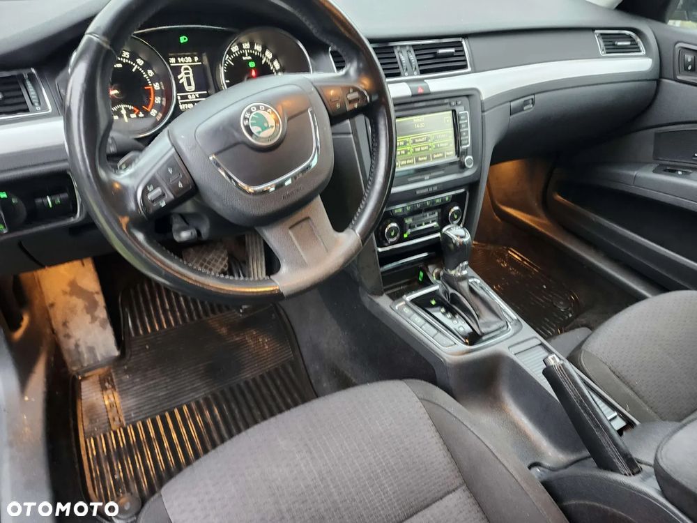 Skoda Superb 2.0 TDI DSG Elegance - 10