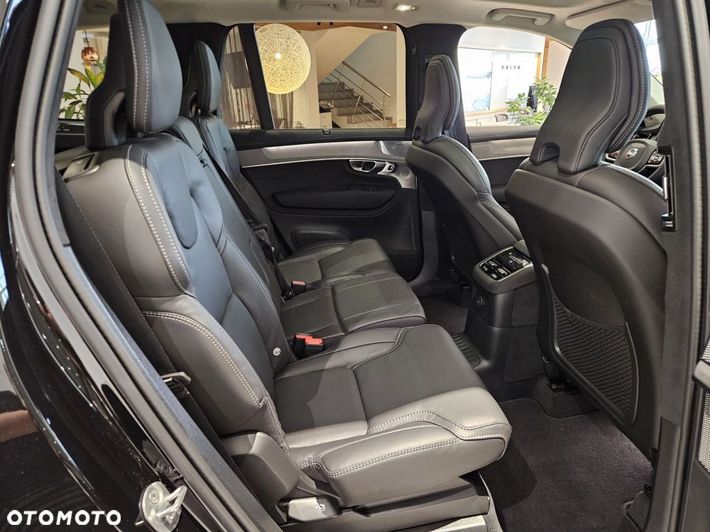 Volvo XC 90 - 30