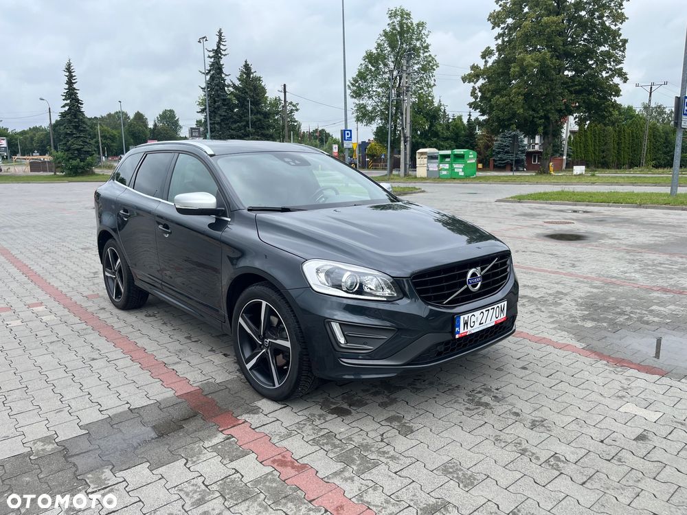 Volvo XC 60 D5 AWD R-Design Momentum - 2