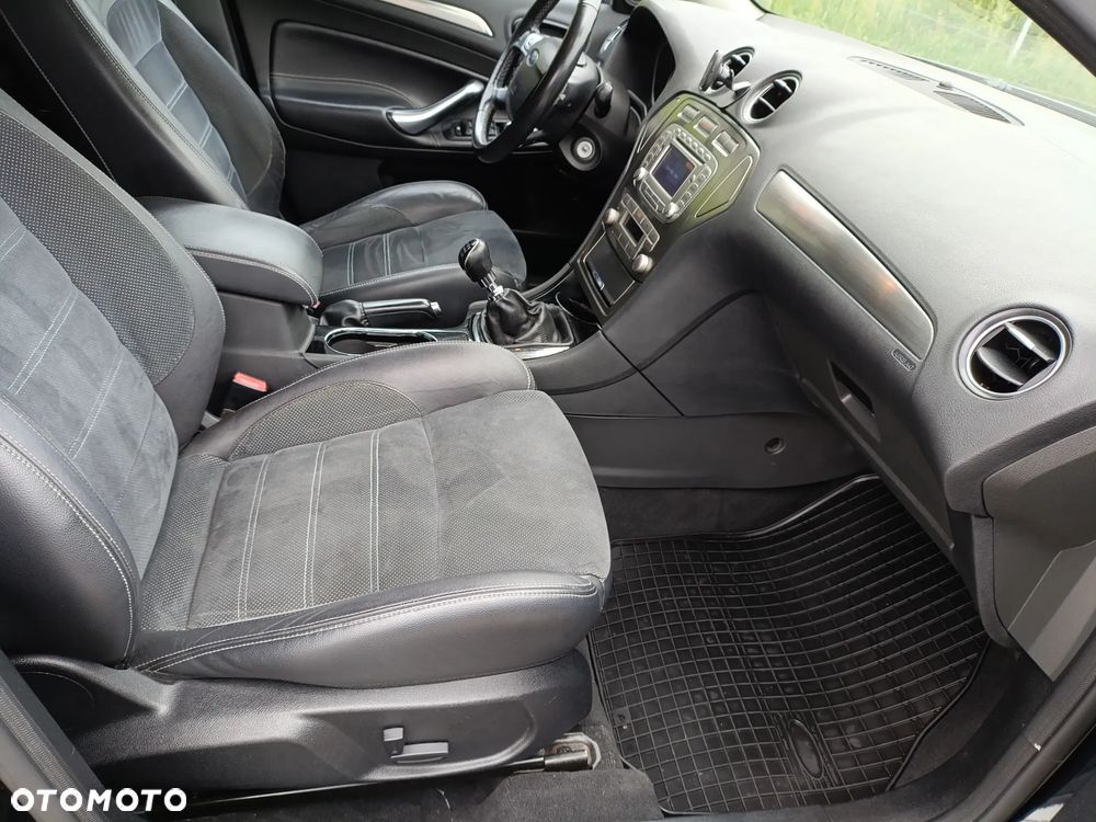Ford Mondeo 2.0 TDCi Titanium - 15