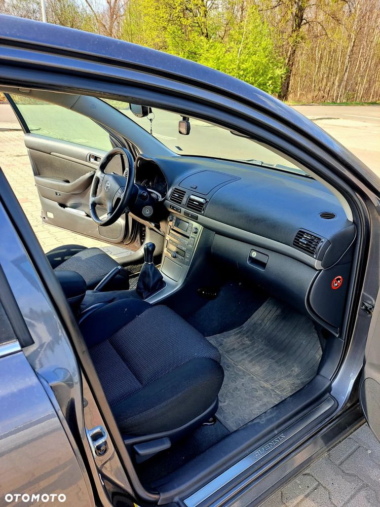 Toyota Avensis 2.0 VVT-i Sol plus - 2
