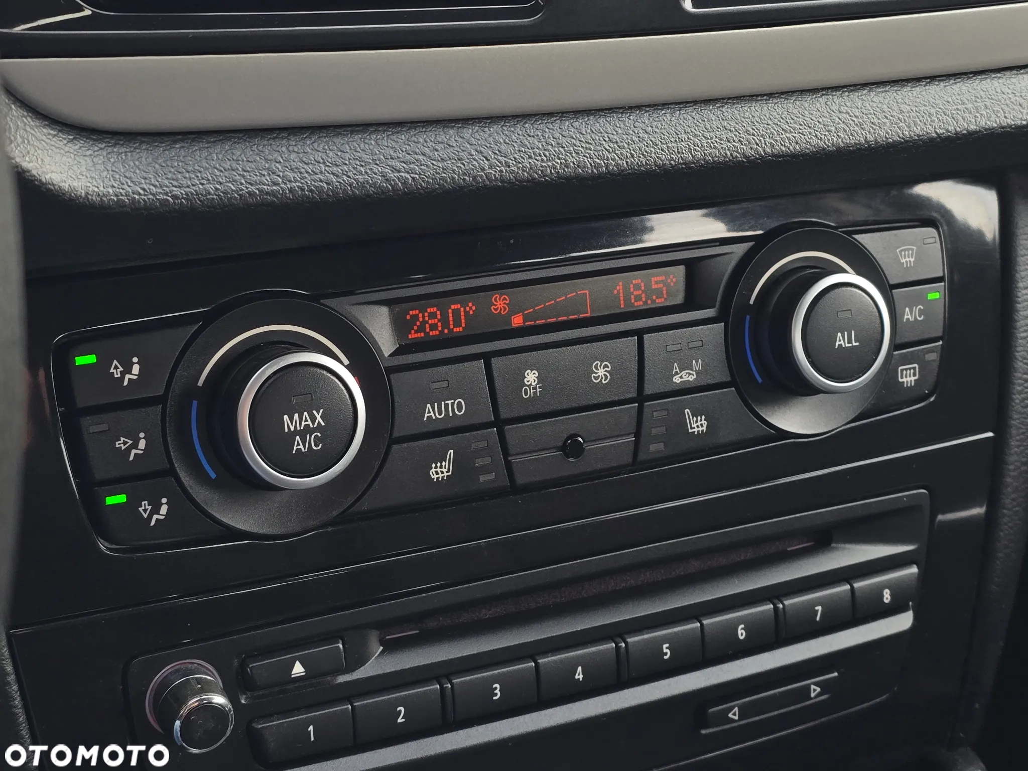 BMW X1 sDrive20i Sport Line - 30