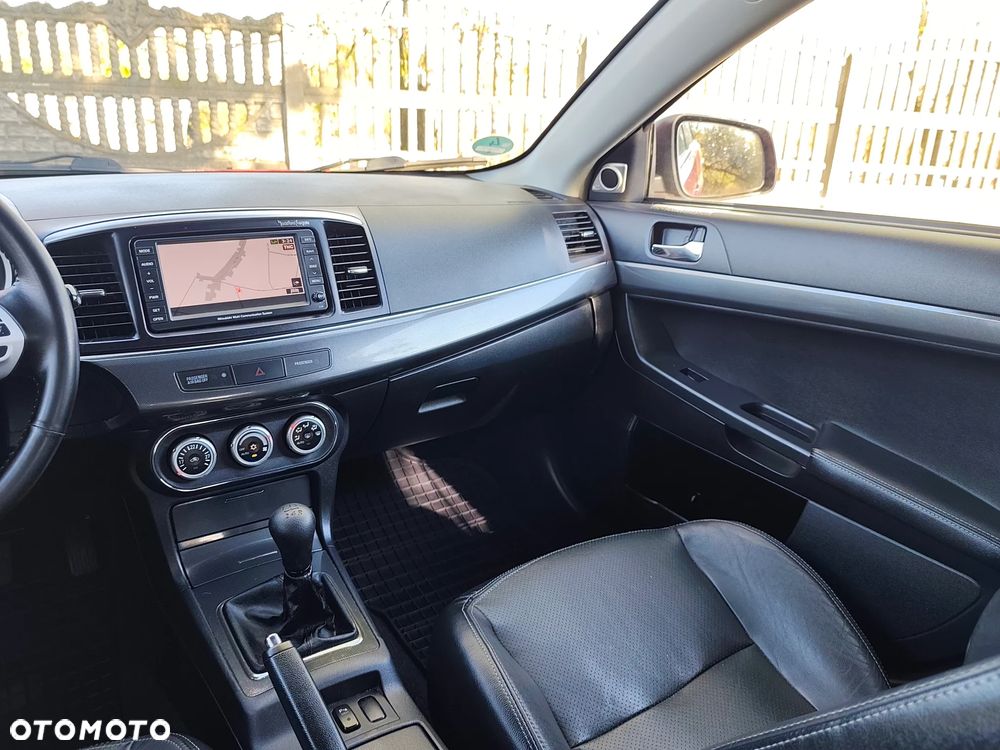 Mitsubishi Lancer 1.8 Instyle NAVI - 21