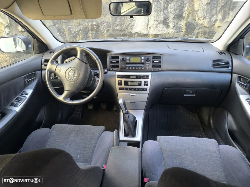 Toyota Corolla 2.0 D-4D Sol - 3