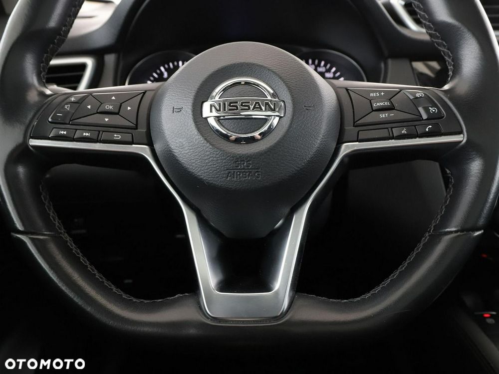 Nissan Qashqai 1.3 DIG-T N-Connecta EU6d - 22