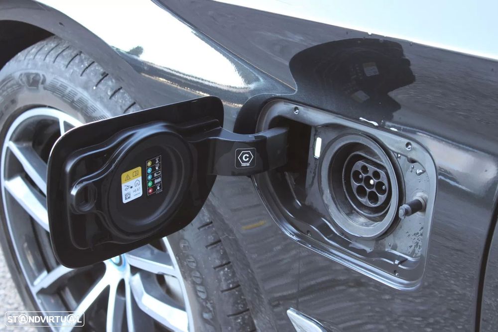 BMW 520 e Pack M - 9