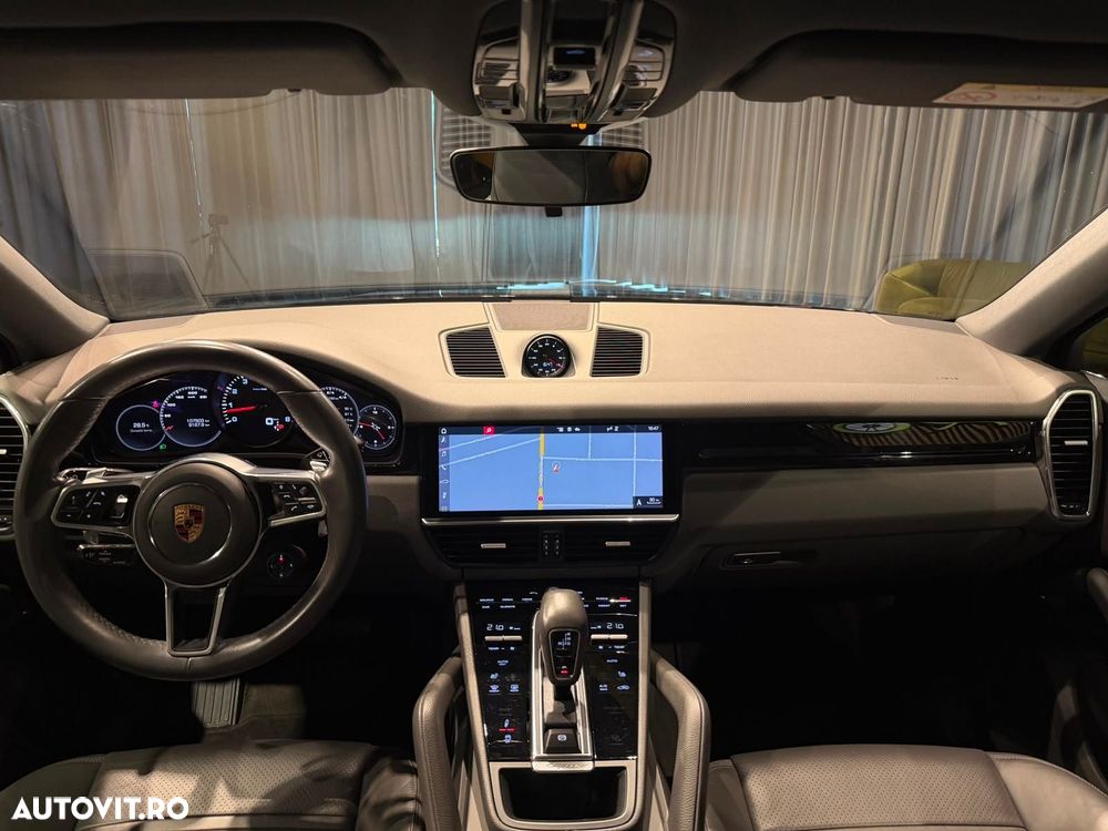 Porsche Cayenne Coupe - 21