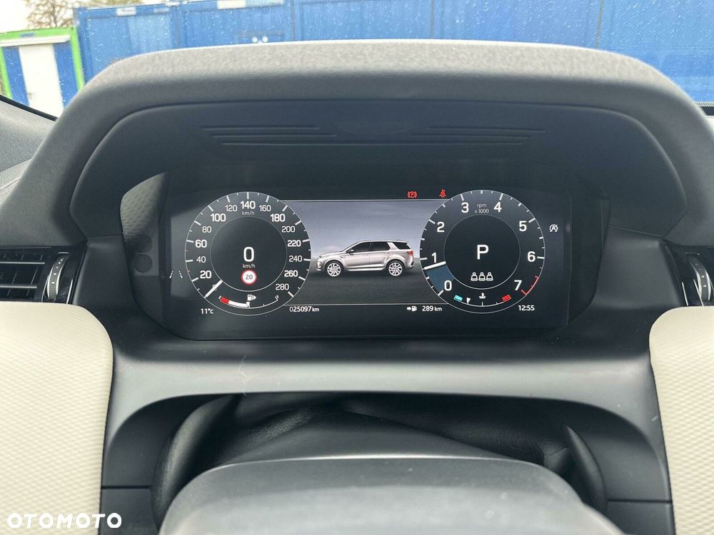 Land Rover Discovery Sport - 16