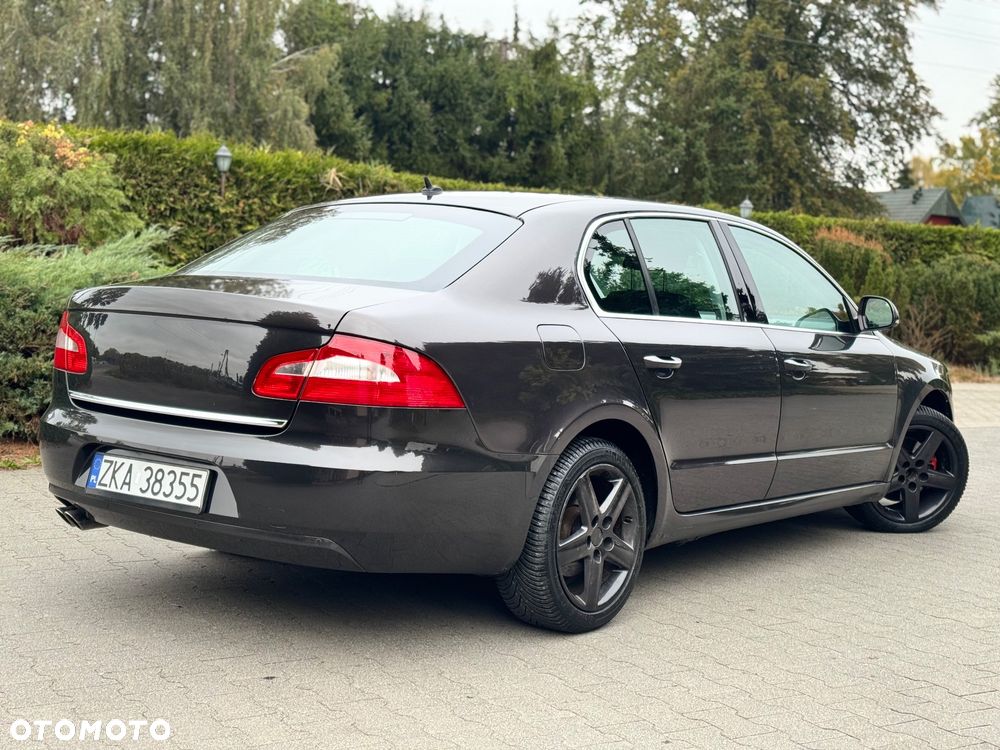 Skoda Superb 2.0 TDI Exclusive - 23