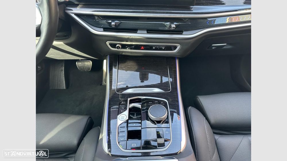 BMW X5 50 e xDrive Pack M Desportivo Pro — fotografia 13