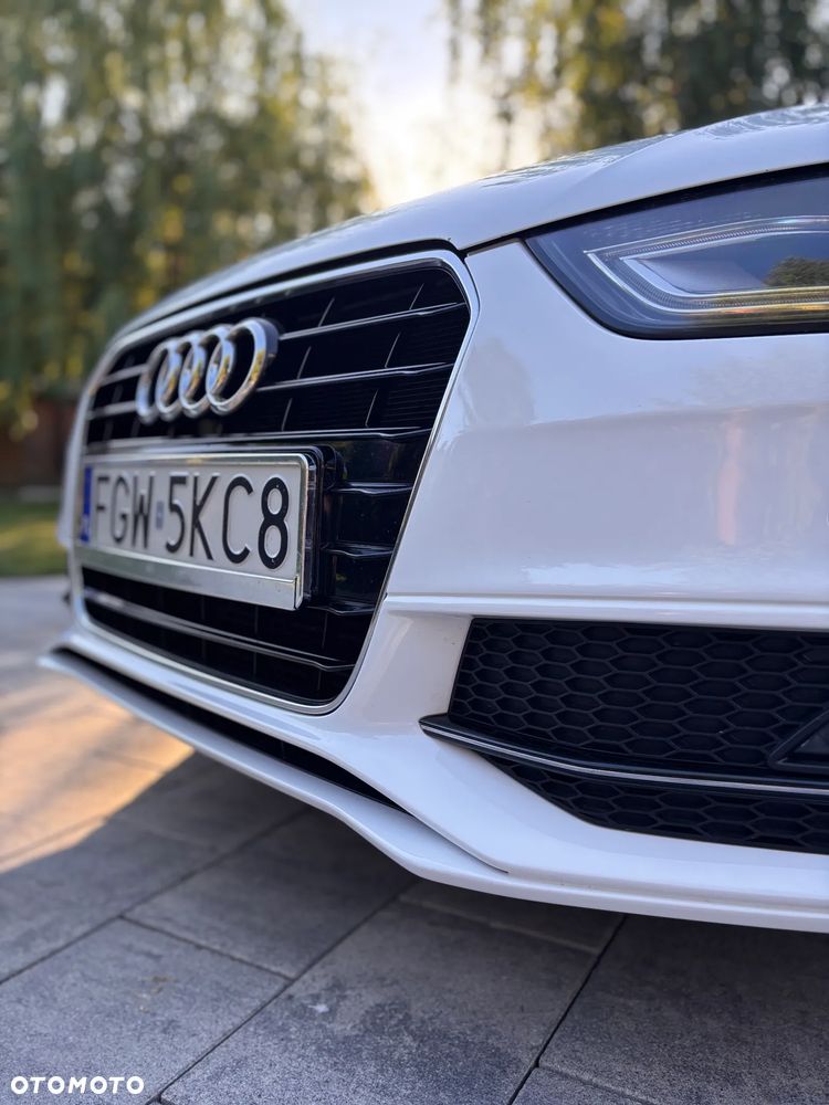 Audi A4 Avant 2.0 TDI DPF S line Sportpaket - 8