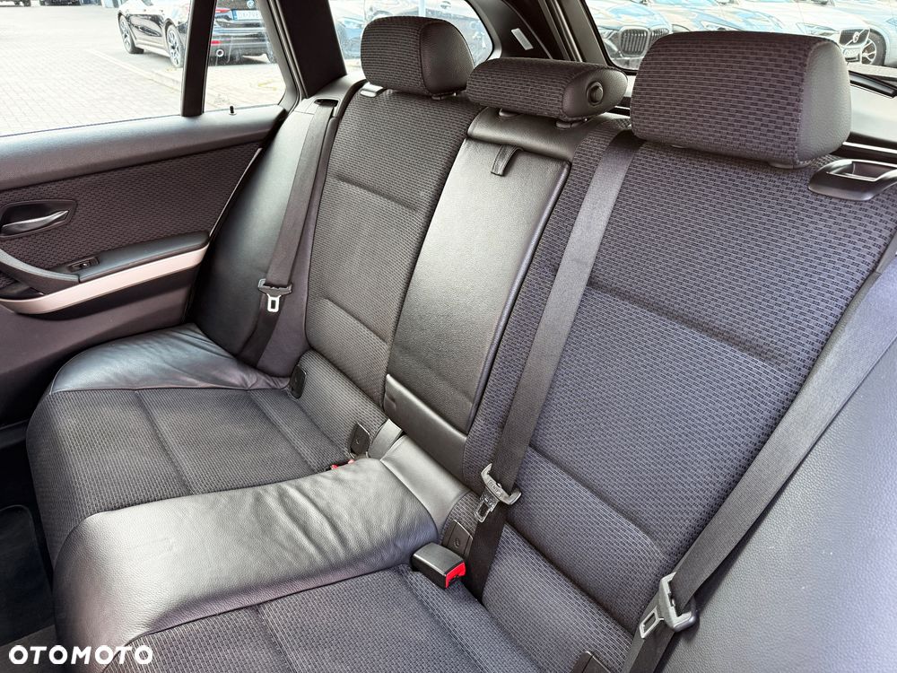 BMW Seria 3 - 23