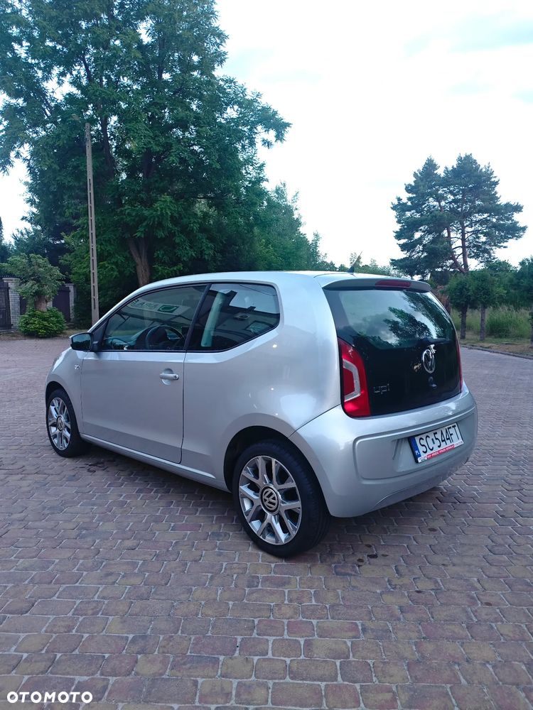 Volkswagen up! 1.0 high - 3