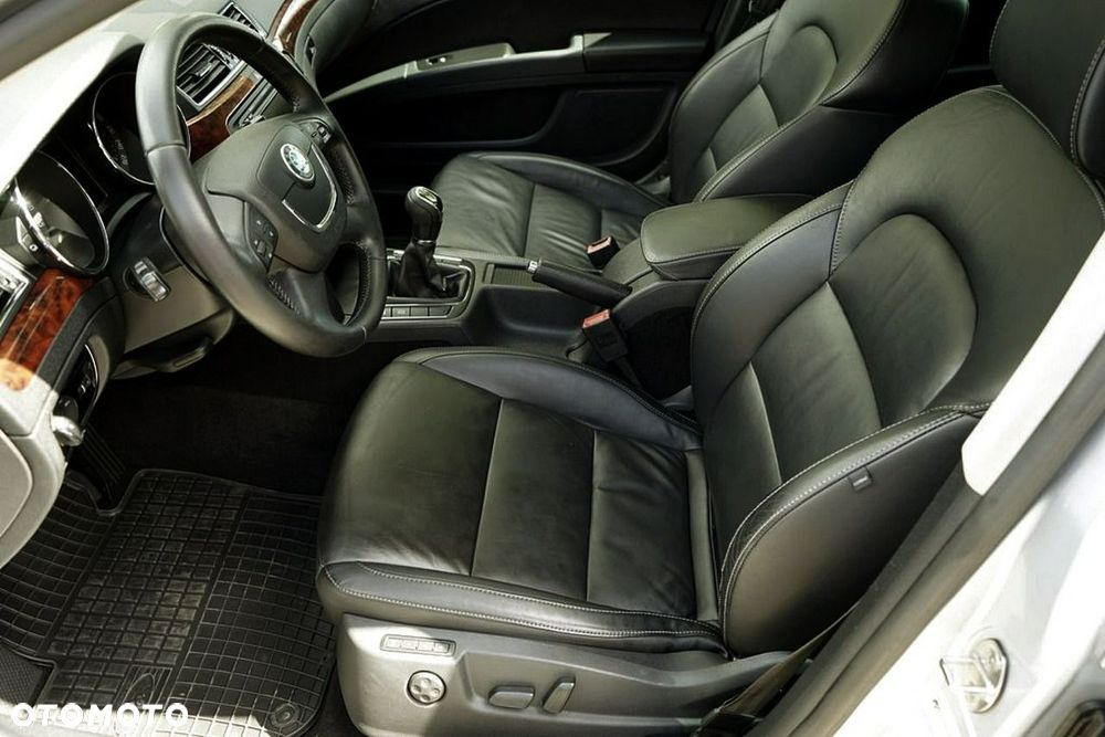 Skoda Superb 1.6 TDI Elegance - 15