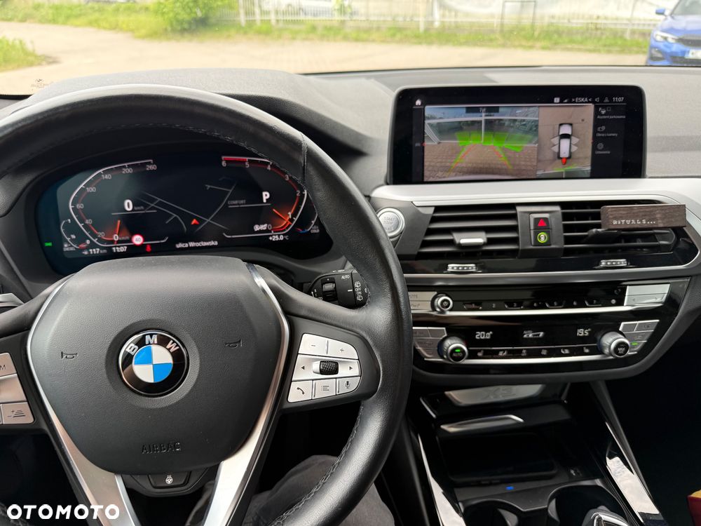 BMW X3 xDrive20d xLine - 25