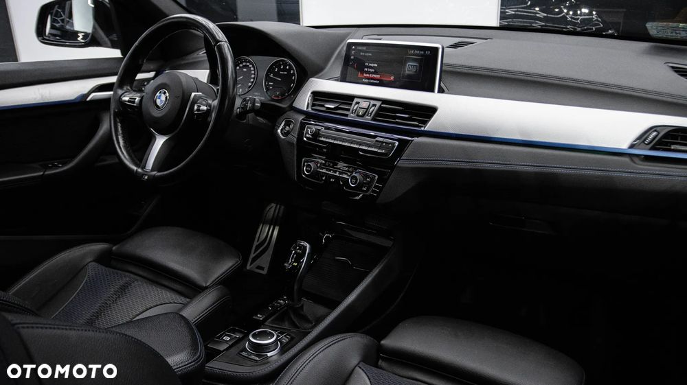 BMW X1 xDrive20i M Sport - 12