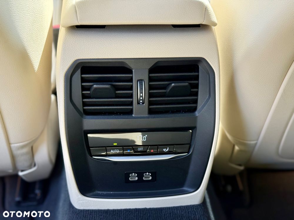 BMW Seria 3 318i M Sport sport - 19