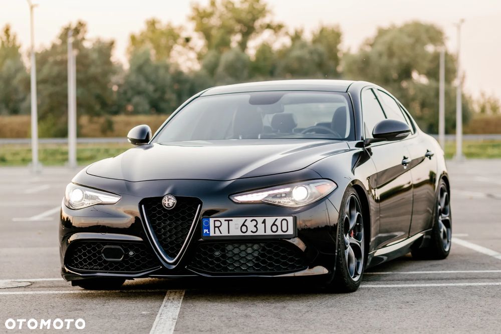 Alfa Romeo Giulia 2.0 Turbo 16V AT8 Veloce - 1