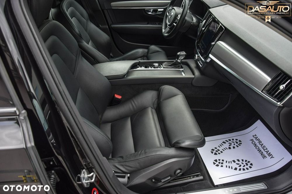 Volvo V90 - 33