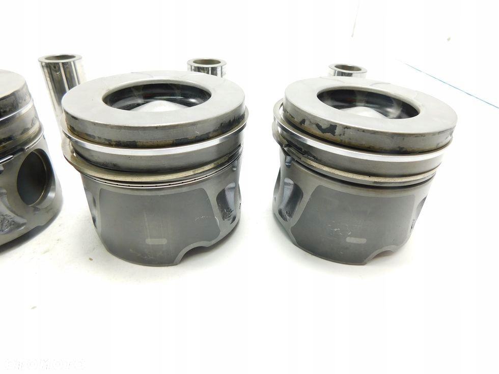 4x Tłok tłoki 2.0 HDI TDCI EURO5 Ford Peugeot Citroen C5 III C4 II 508 5008 - 6