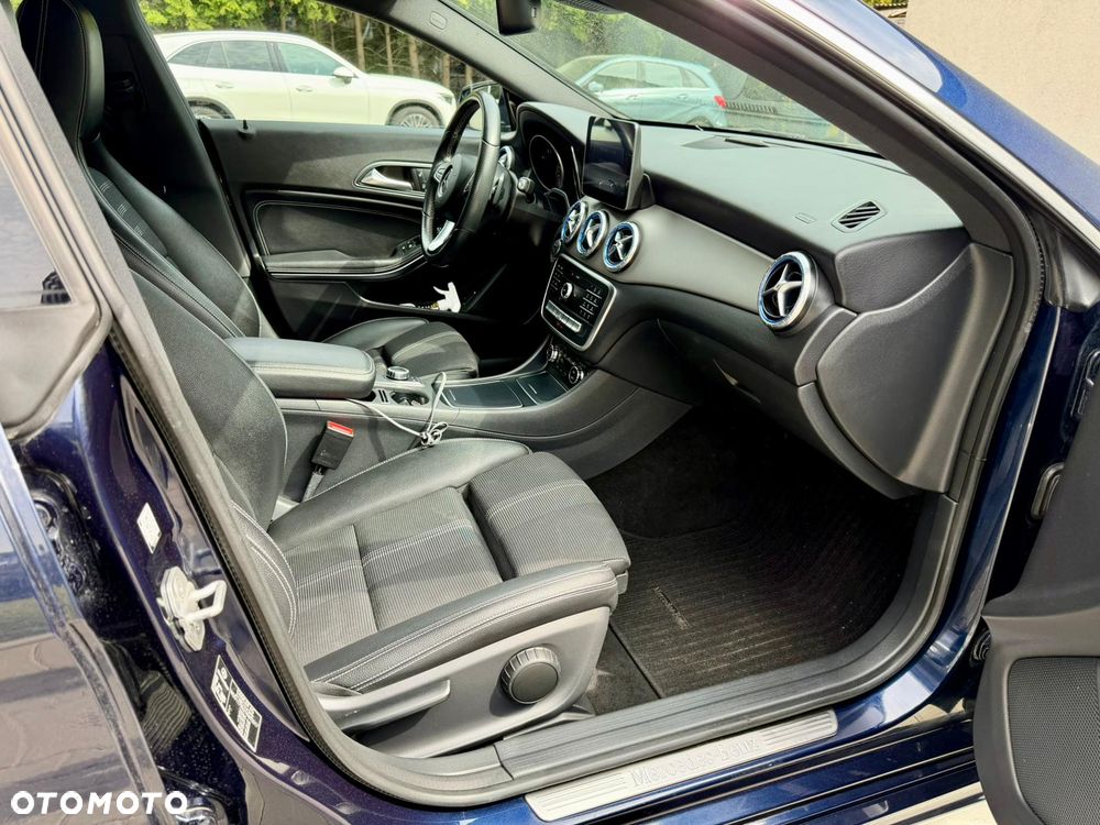 Mercedes-Benz CLA 220 (CDI) d 7G-DCT Urban - 19