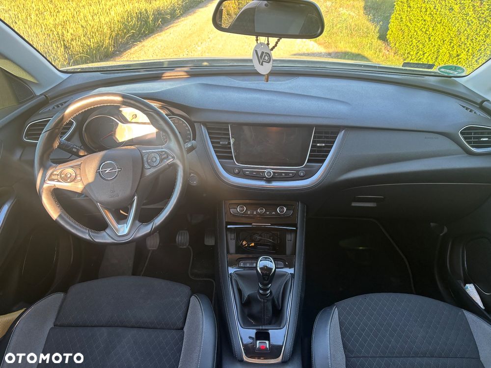 Opel Grandland X 1.2 T Ultimate S&S - 9