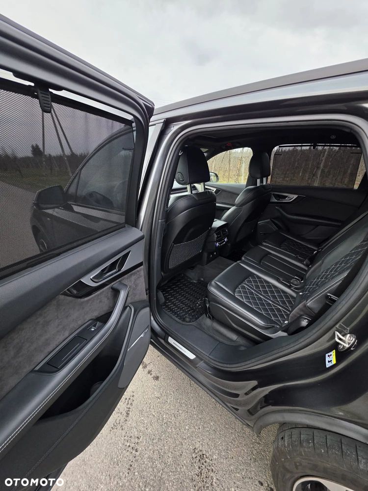 Audi Q7 - 12