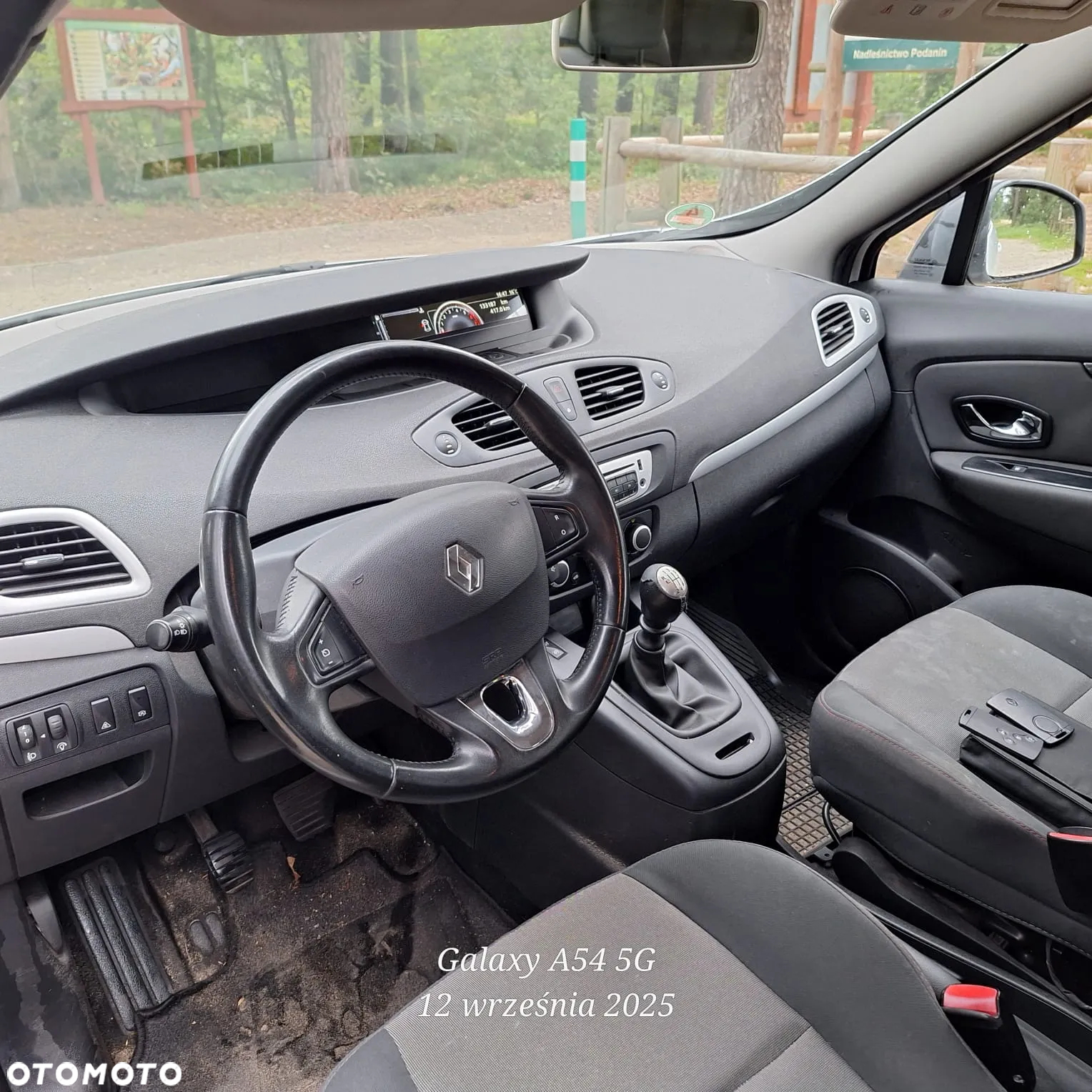Renault Grand Scenic ENERGY TCe 115 Dynamique - 9