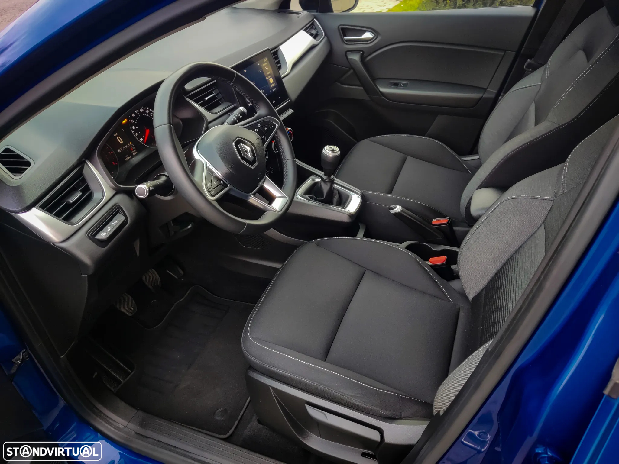 Renault Captur TCe 100 BUSINESS EDITION - 9