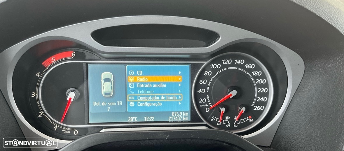 Ford S-Max 2.2 TDCi Titanium 7L - 9