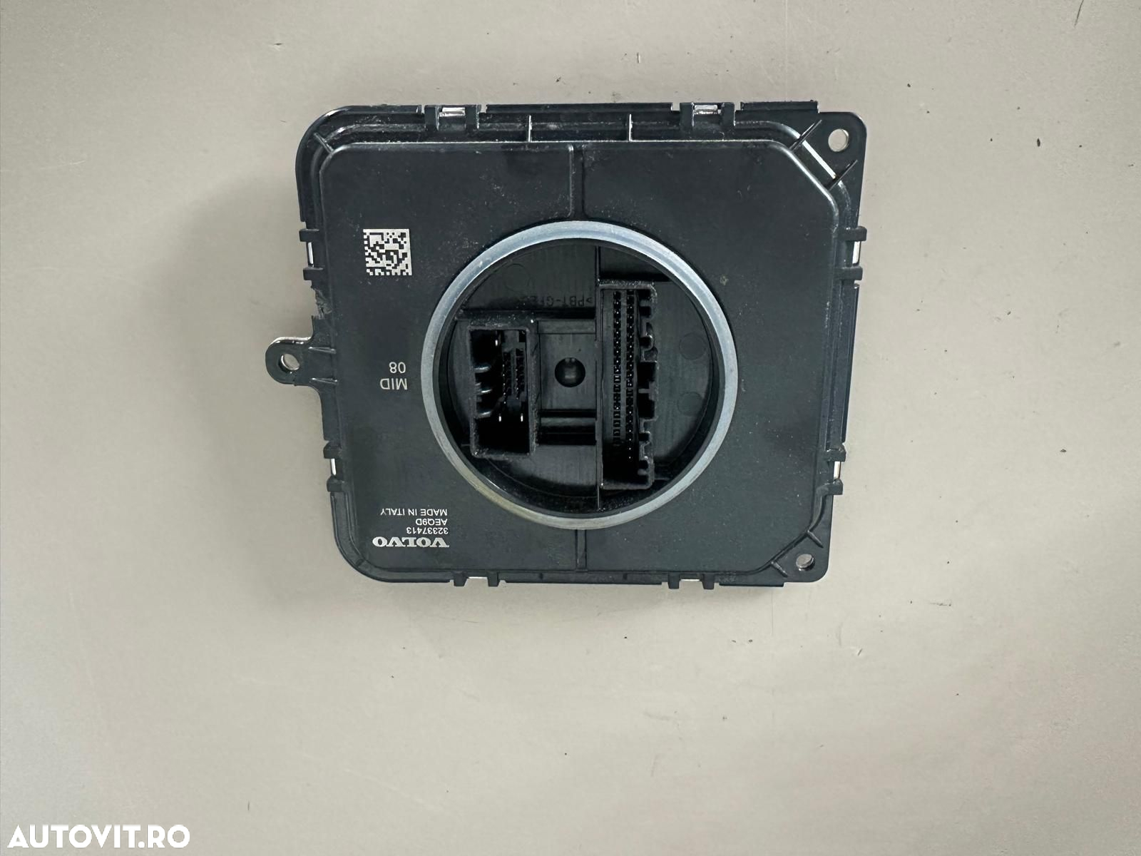 Modul far Volvo C40 32337413 - 2