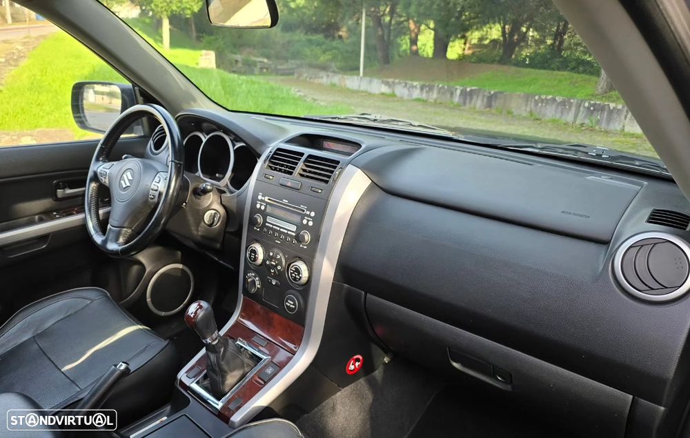 Suzuki Grand Vitara 1.9 DDiS X-Premium - 10