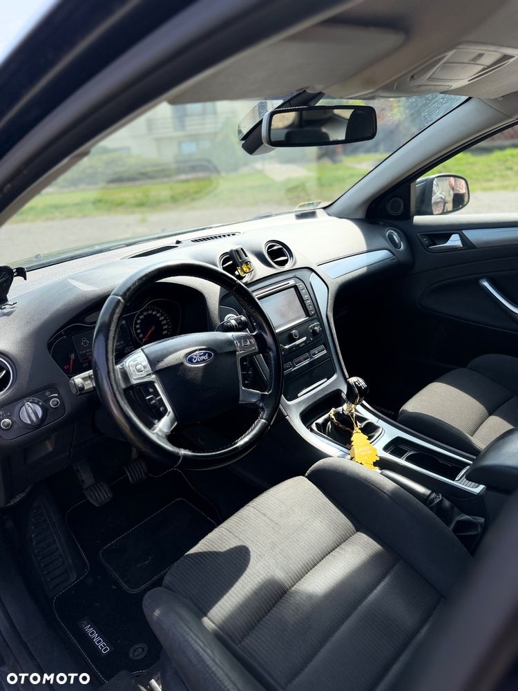 Ford Mondeo - 9