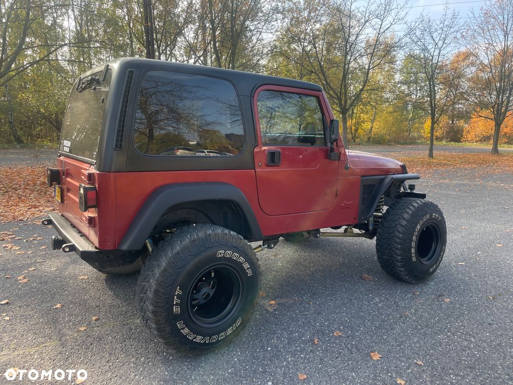 Jeep Wrangler - 5