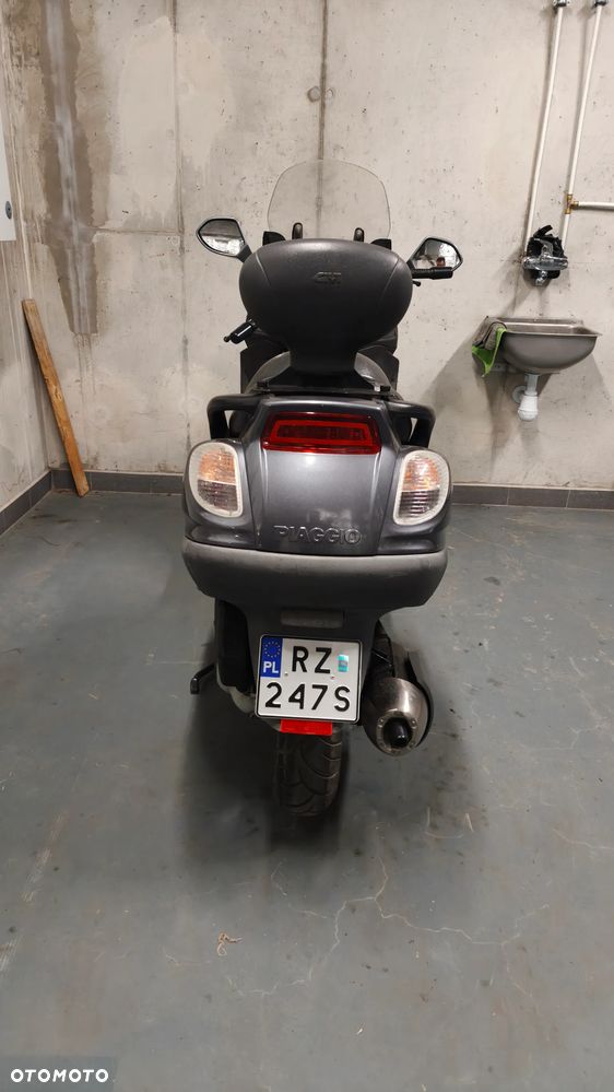 Piaggio X9 - 2