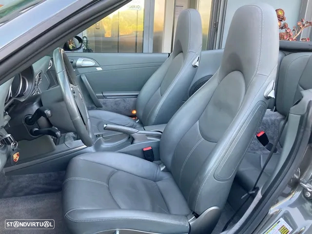 Porsche 911 (997) Carrera 4 S - 31
