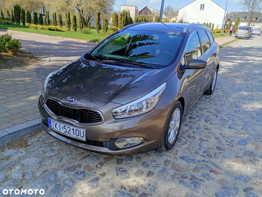 Kia Ceed 1.6 GDI Vision - 11