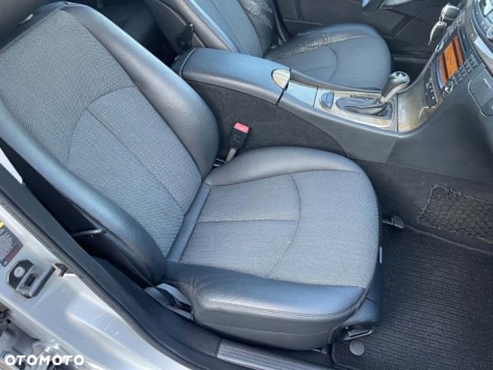 Mercedes-Benz Klasa E 220 CDI Automatik Avantgarde - 22