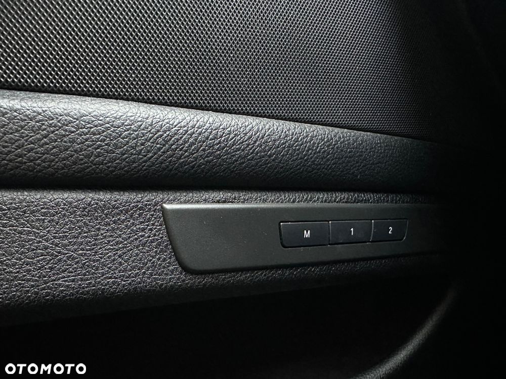 BMW Seria 5 535d xDrive - 21